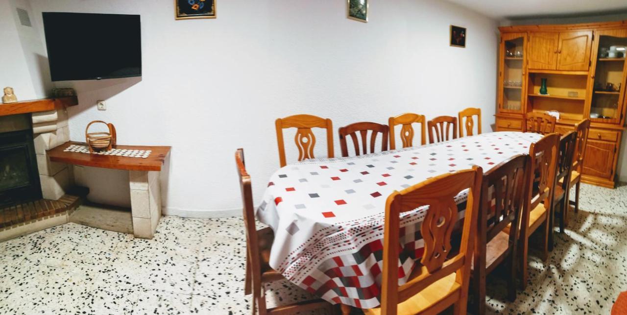 Cal Pau De La Gralla Pobla de Montornés المظهر الخارجي الصورة